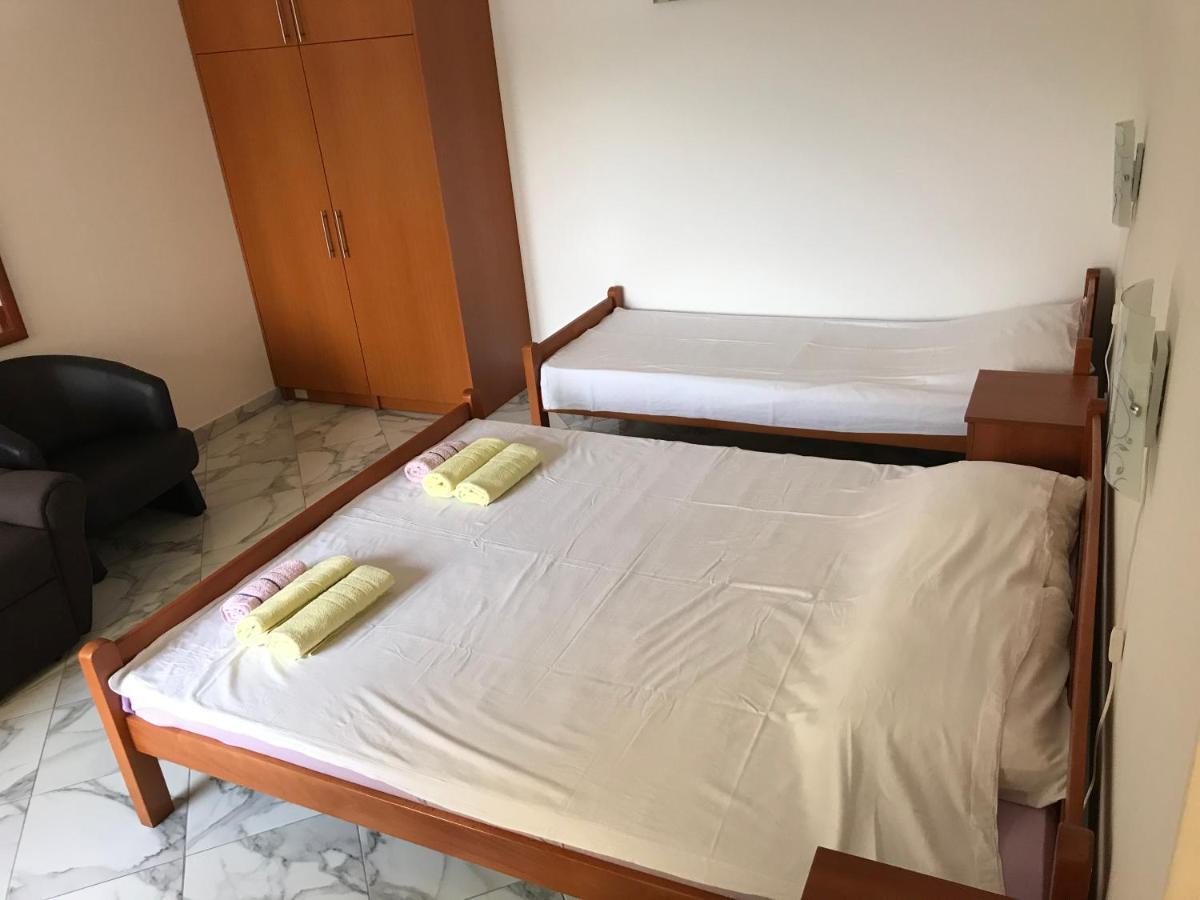 Vilena Apartmani Tivat Ngoại thất bức ảnh