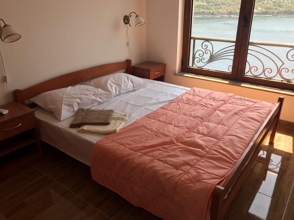 Vilena Apartmani Tivat Ngoại thất bức ảnh